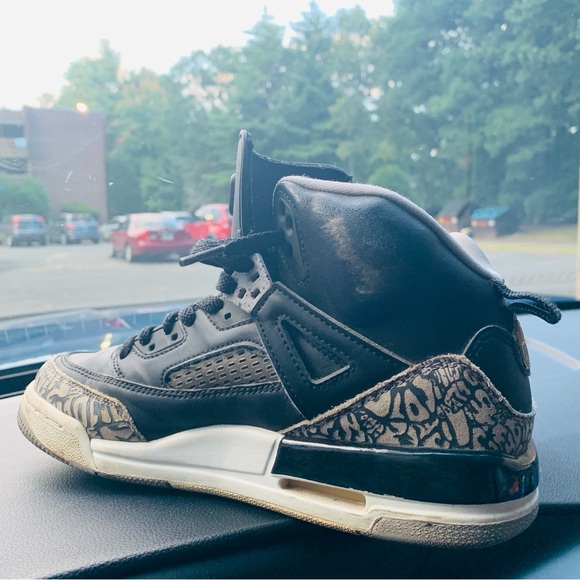 Nike Air Jordan Spizike BG Black Varsity Red Cement Grey 317321-034 Sz 6.5Y - Picture 5 of 16